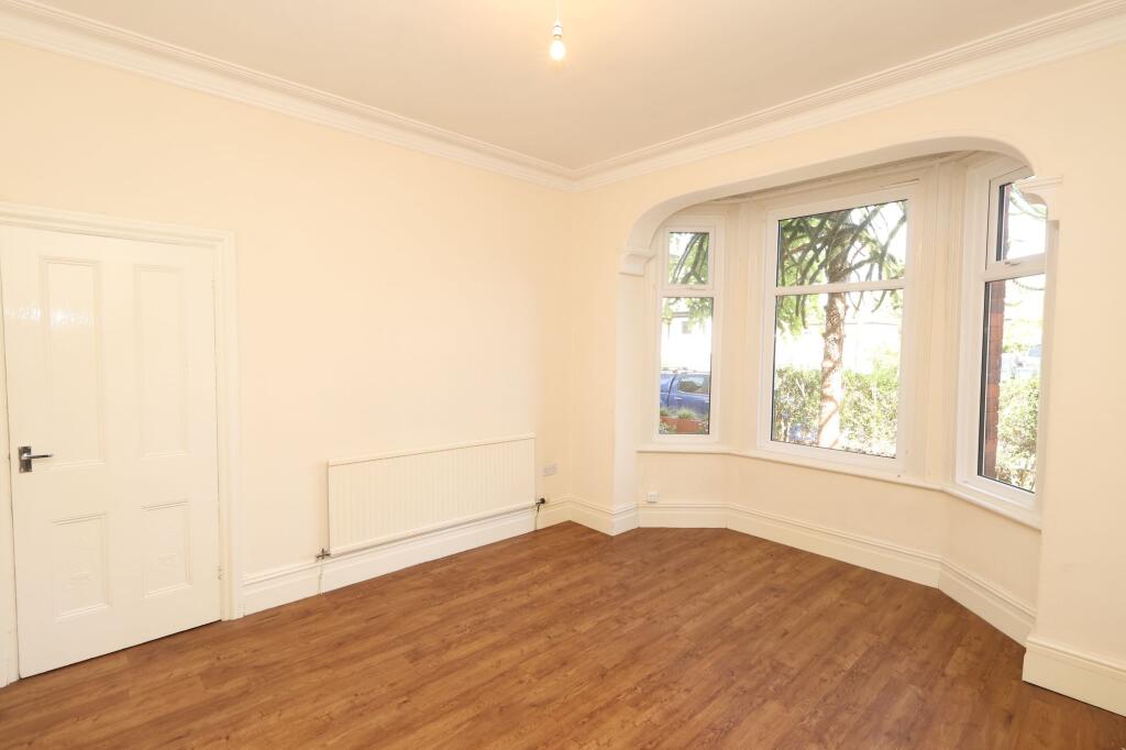 Urmston Lane, Stretford, M32 photo 4