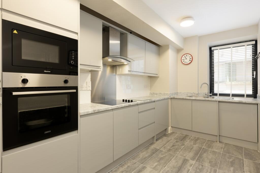 Main image of property: Gun Wharf, 130 Wapping High Street, London, E1W 2NH