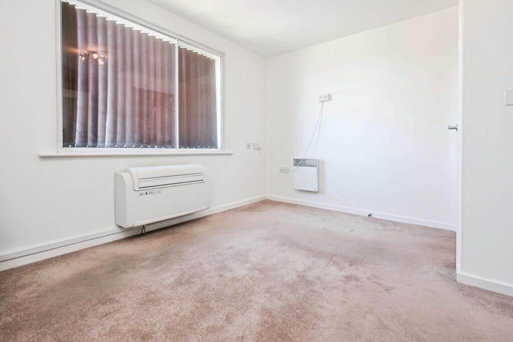 Apartment in Sandwell, Galton Village - View 5