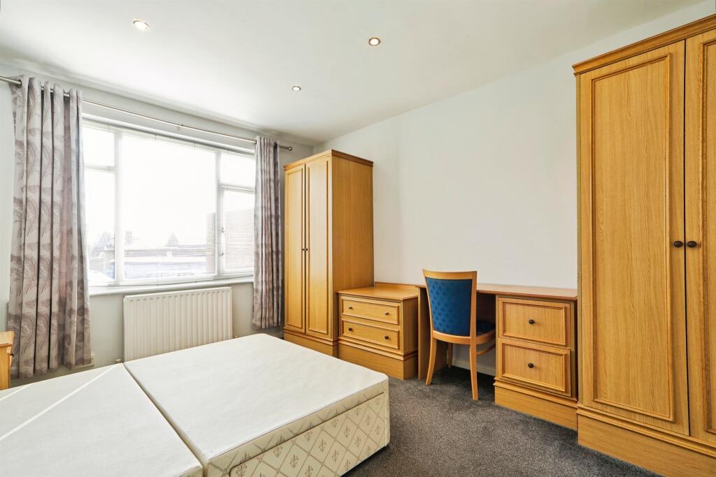 Kings Court, Leeds photo 4