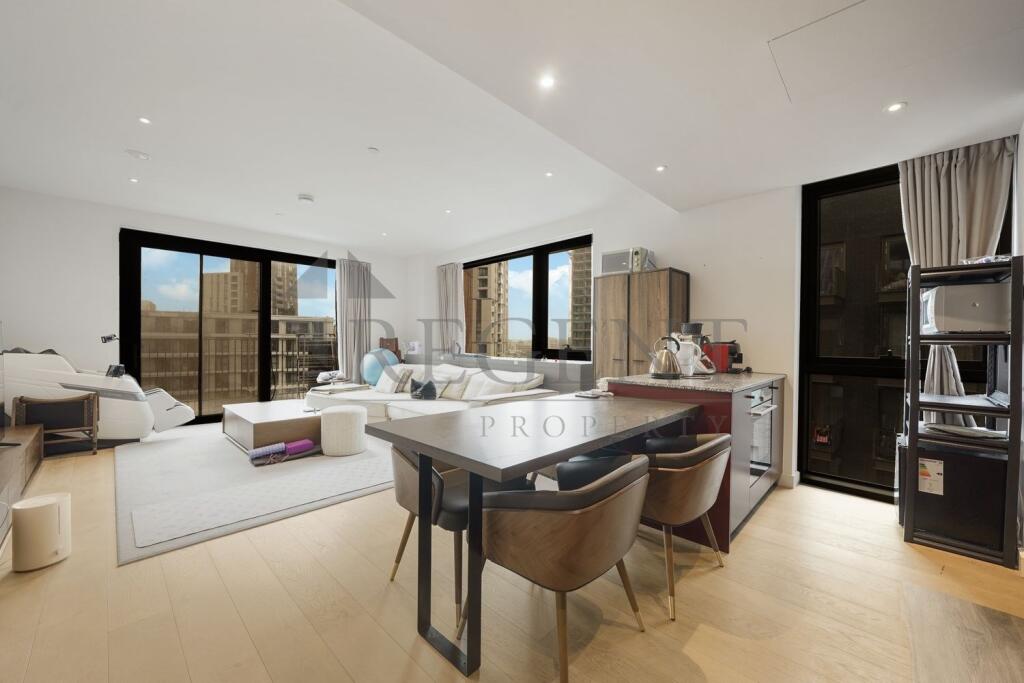 3-bed flat on Viaduct Gardens, Vauxhall, SW11, £1,550,000