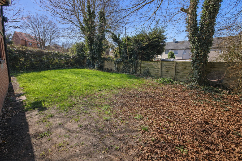Pedley Road, Dagenham, RM8 photo 4