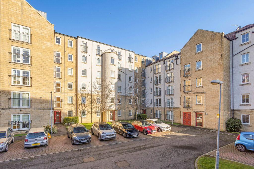 Main image of property: 8/12 Giles Street, Edinburgh, EH6 6DA