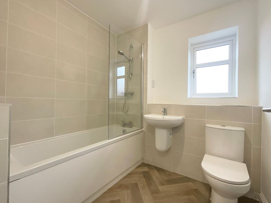 18 Tower Drive, Eccleshall, ST21 photo 3