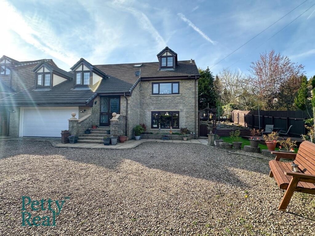 Cairns Close, Barrowford