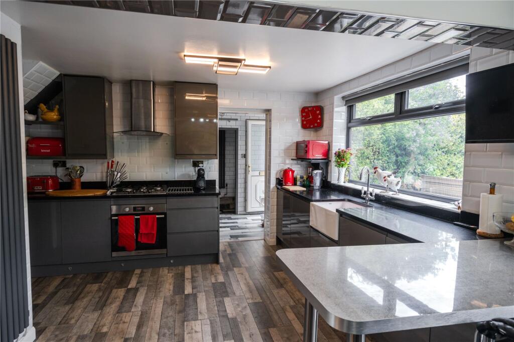 House in Grimsby, Healing - View 4