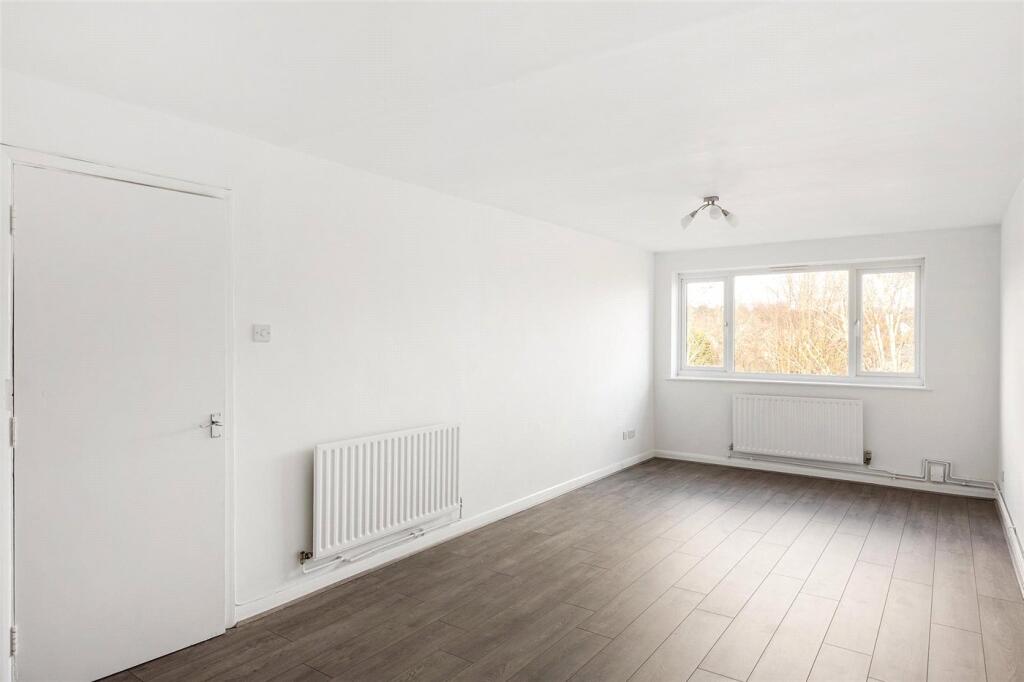 Main image of property: Sylvan Road, London, SE19