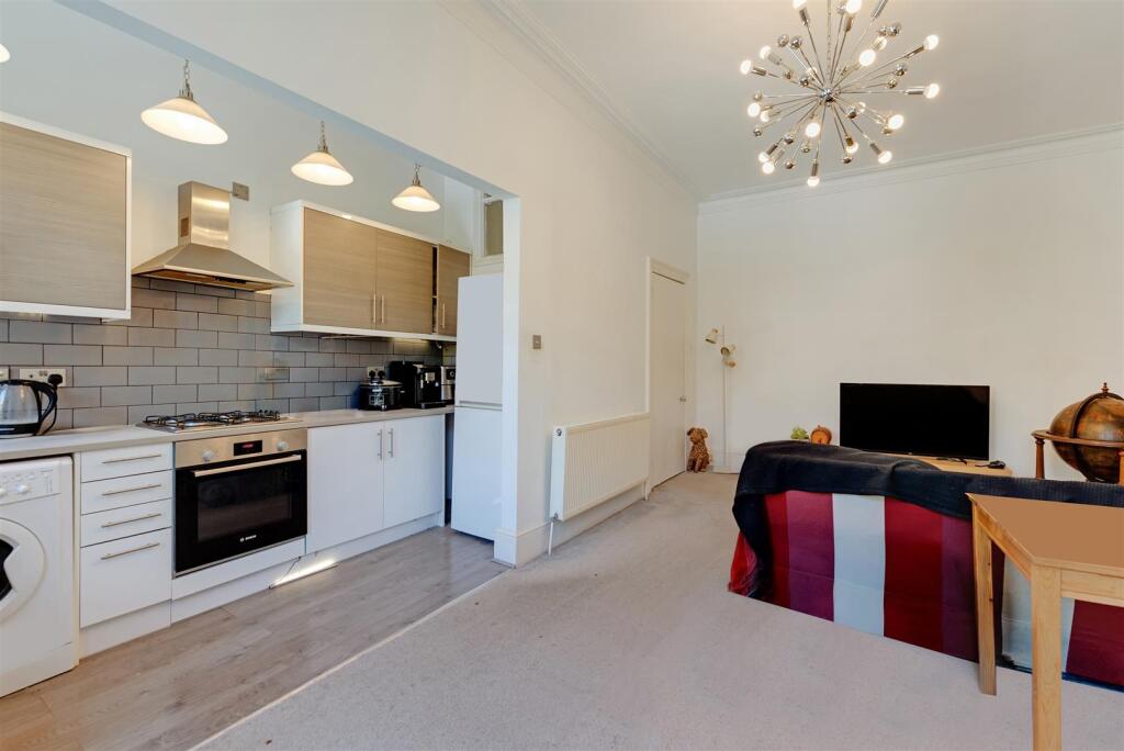 Apartment in London - View 4