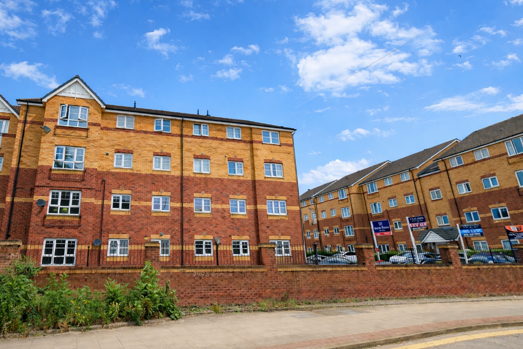 Main image of property: Little Bolton Terrace, Manchester, Greater Manchester, M5