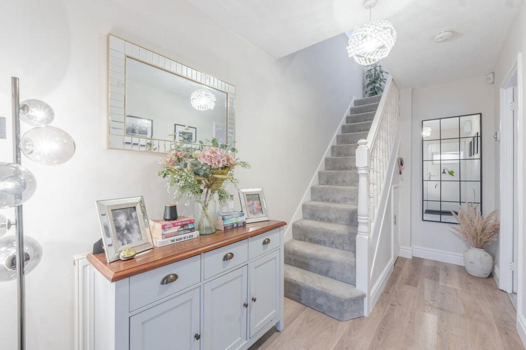Cutworth Close, Sutton Coldfield, B76 2TA – pohled 3