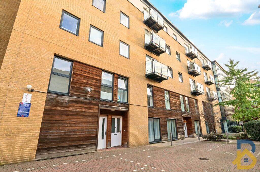 Main image of property: Forge Square, London, E14