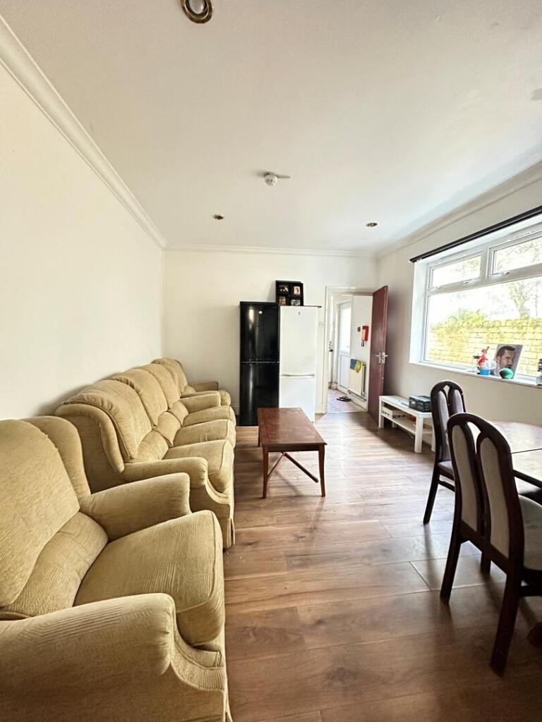 House in Cardiff - View 5