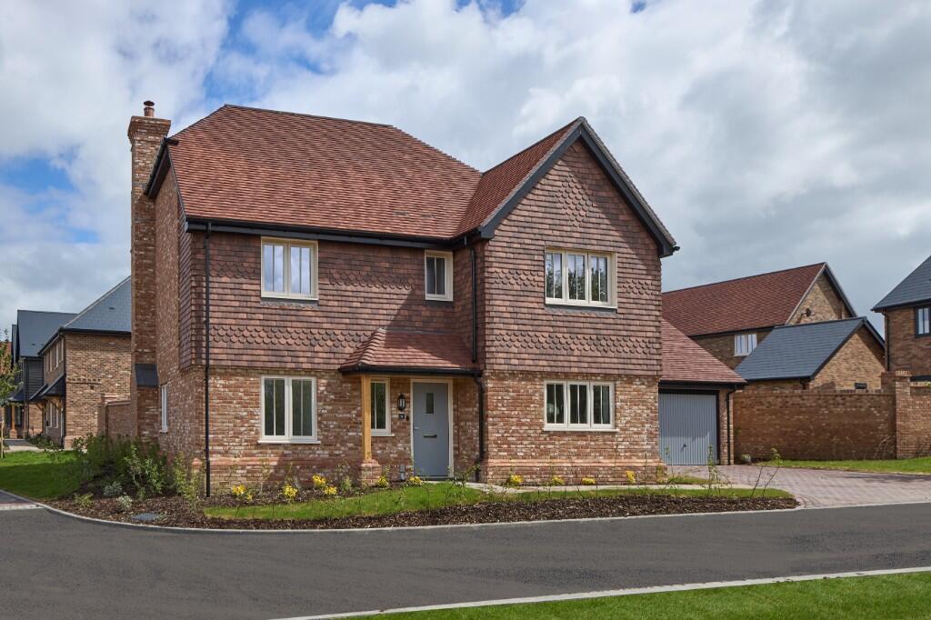 Main image of property: View Road,
Cliffe Woods,
Rochester,
ME3 8JQ