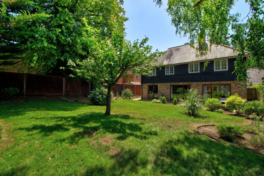 House in Reading, Wokingham Without - View 2