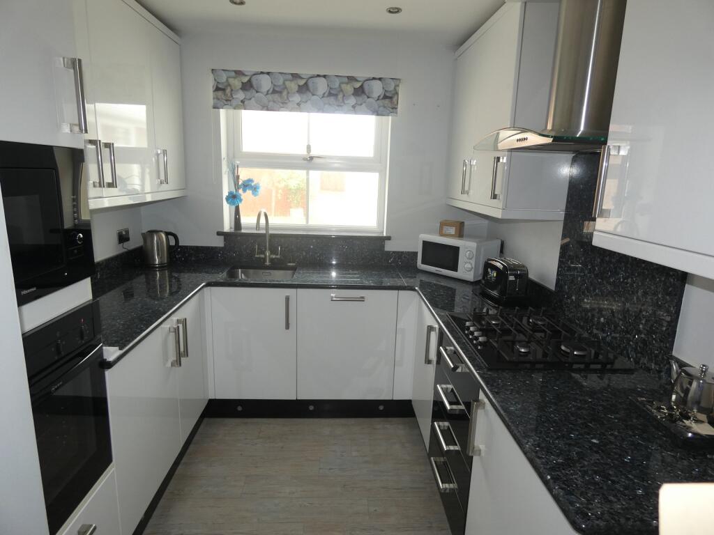 House in Cardiff, Porthcawl - View 4