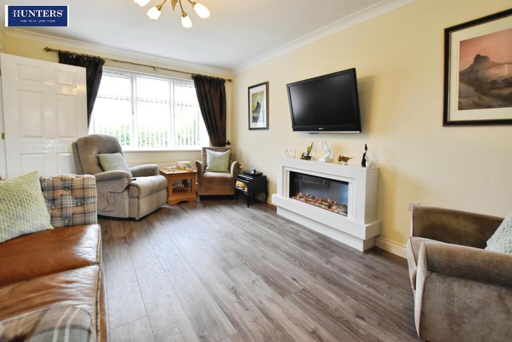 House in West Lindsey, Scotter - More