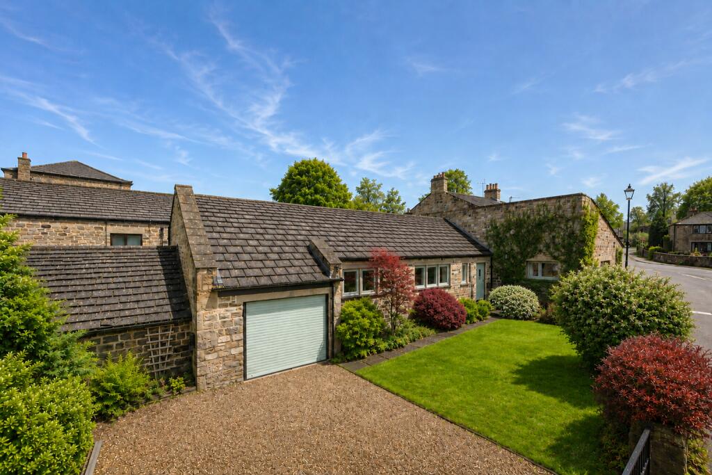 Main image of property: The Old Storehouse, The Green, Woolley, WF4