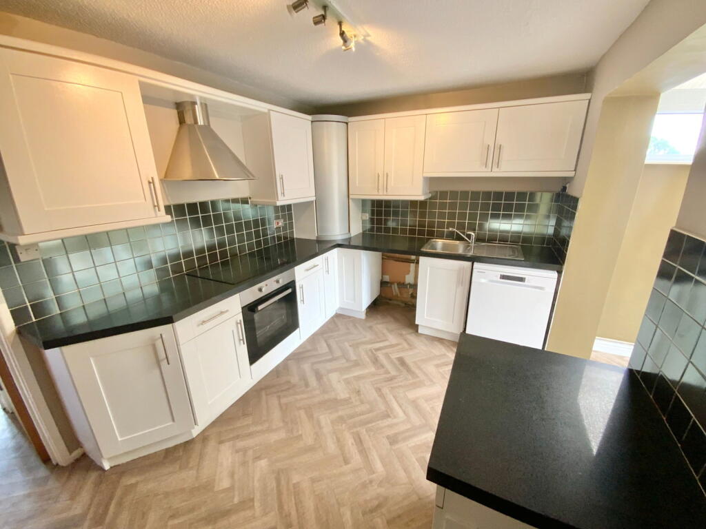 House in Dudley, West Midlands - View 5
