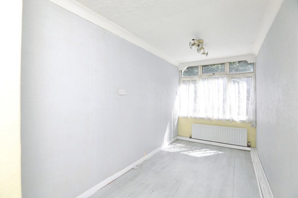 House in Gillingham, Medway - View 5