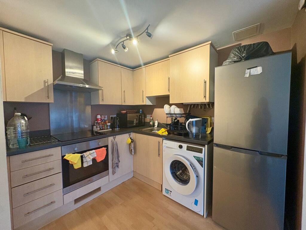 Apartment in Bristol - View 3