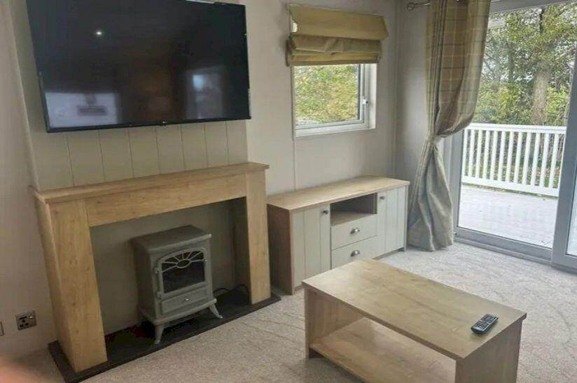 Two Bed Preowned Willerby Everleigh (40x20) 2019, Marlie Holiday Park, Dymchurch Road, New Romney, Kent, TN28 8UE photo 5