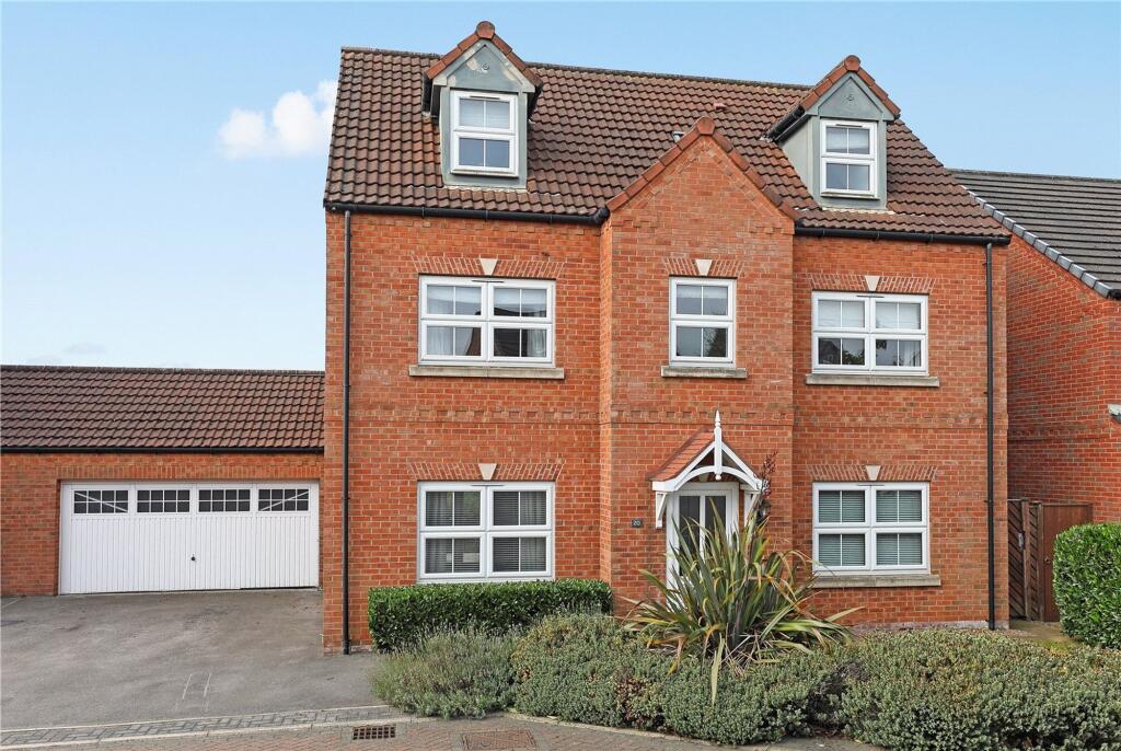 5-bed house on Silverwood Grange, Ossett, WF5, £550,000
