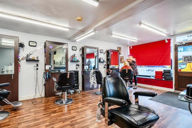 7 The Bridge, Chippenham, Wiltshire, SN15 1HA | Fr