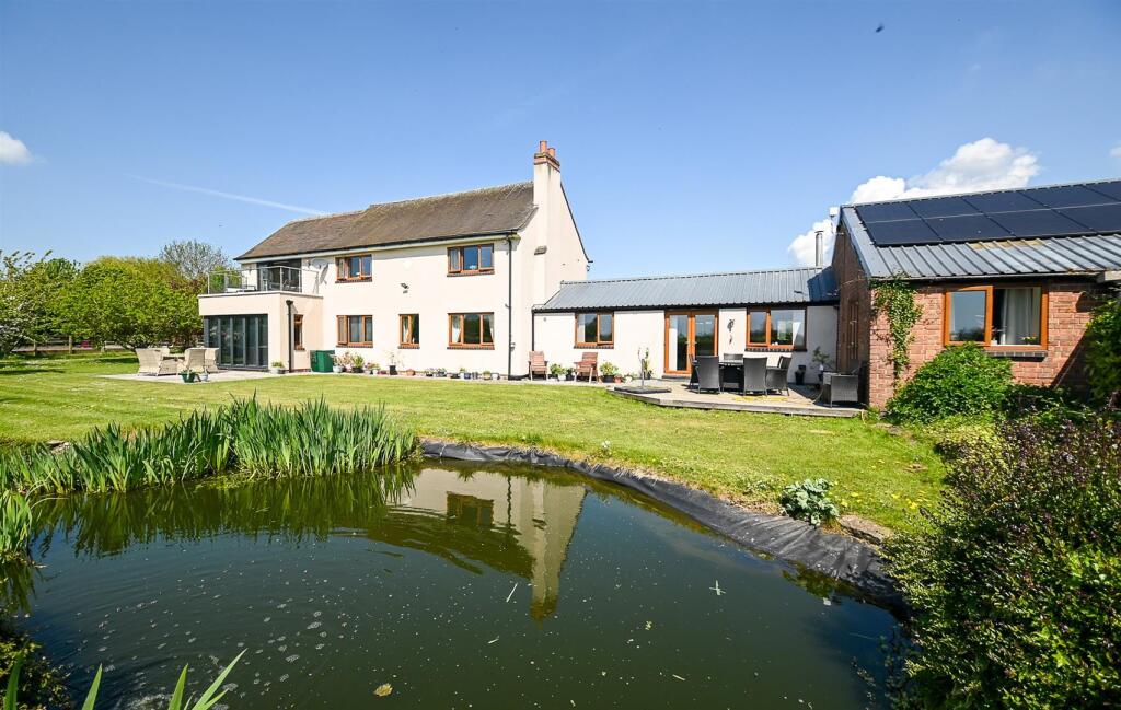 Main image of property: Oak View Farm, Pessall Lane, Edingale, B79