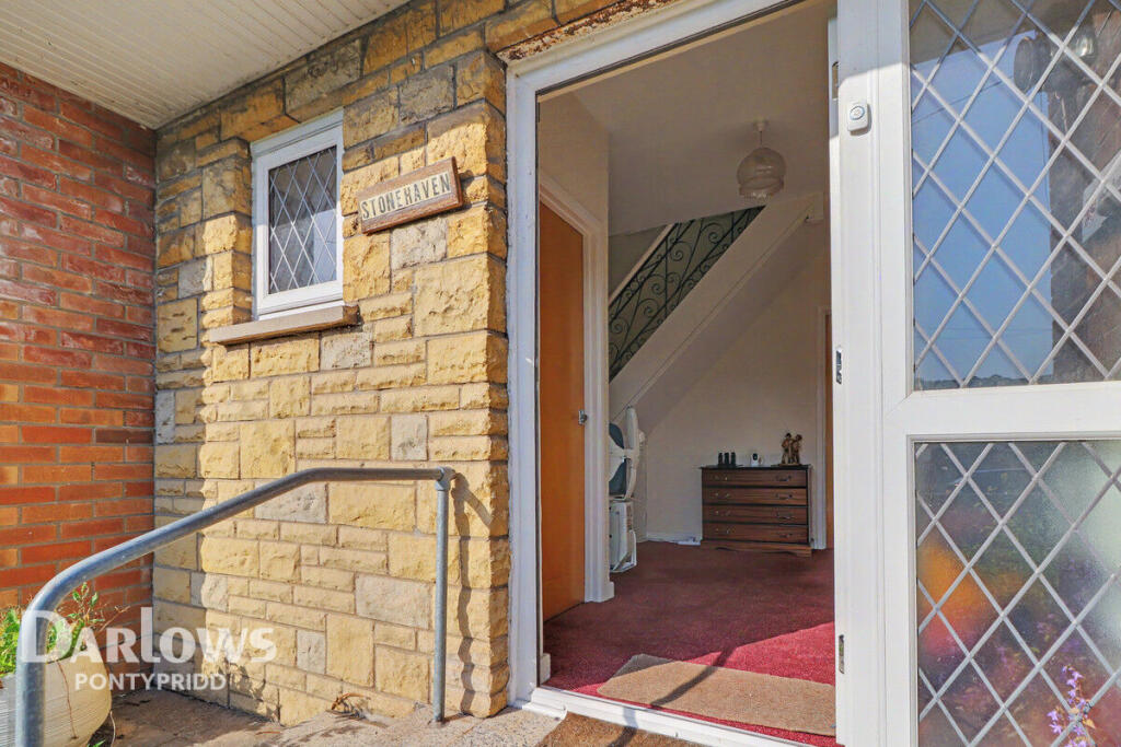 House in Pontypridd, Rhondda Cynon Taf - View 3