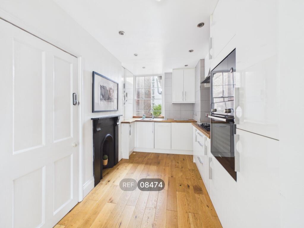 Apartment in Hull - View 3