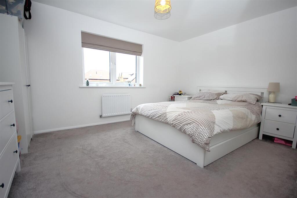 House in Winchester, Whiteley - More