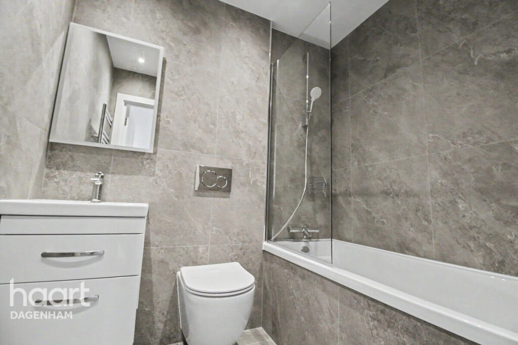 Main image of property: Gale Street, DAGENHAM