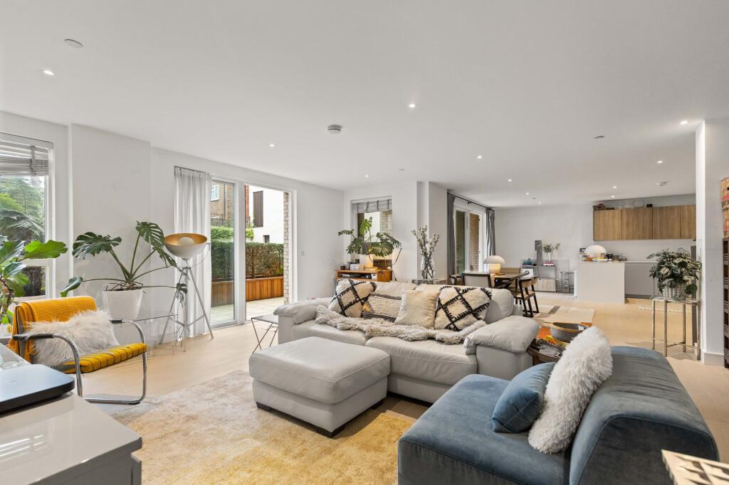 Main image of property: The Avenue, Queen's Park, NW6