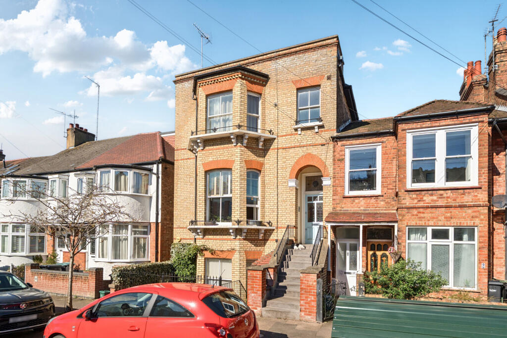 Main image of property: Barnard Hill, Muswell Hill, London, N10