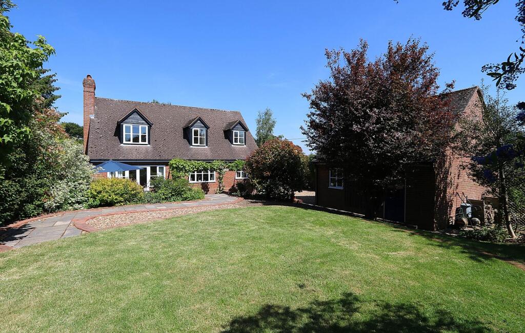 Blandys Lane, Upper Basildon photo 3