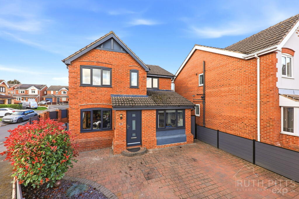 House in Wakefield, Upton and North Elmsall - View 3