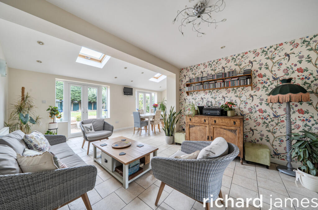 House in Swindon - View 2