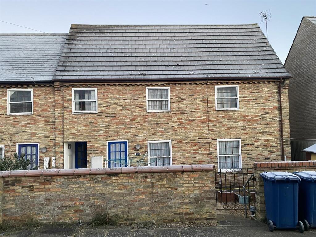 Main image of property: High Street, Chatteris