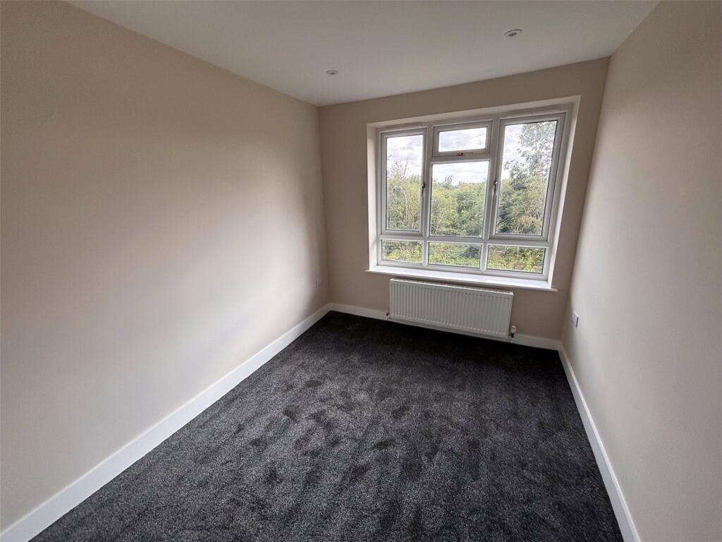 Apartment in Leeds, West Yorkshire - View 5
