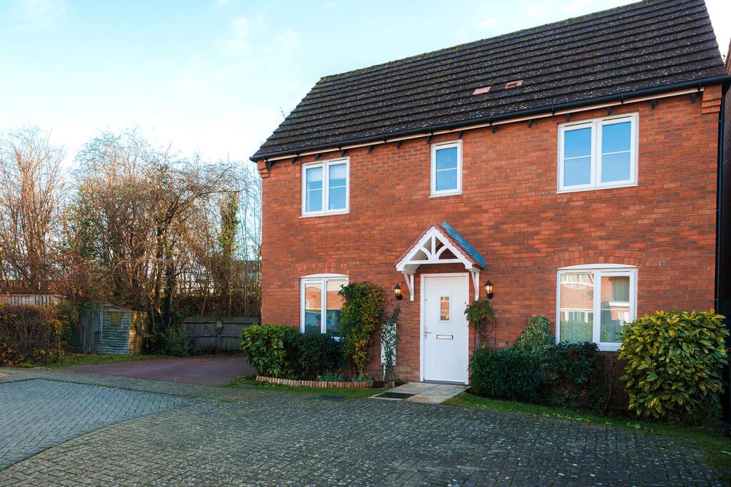 Main image of property: Travertine Close, Houghton Regis, Dunstable