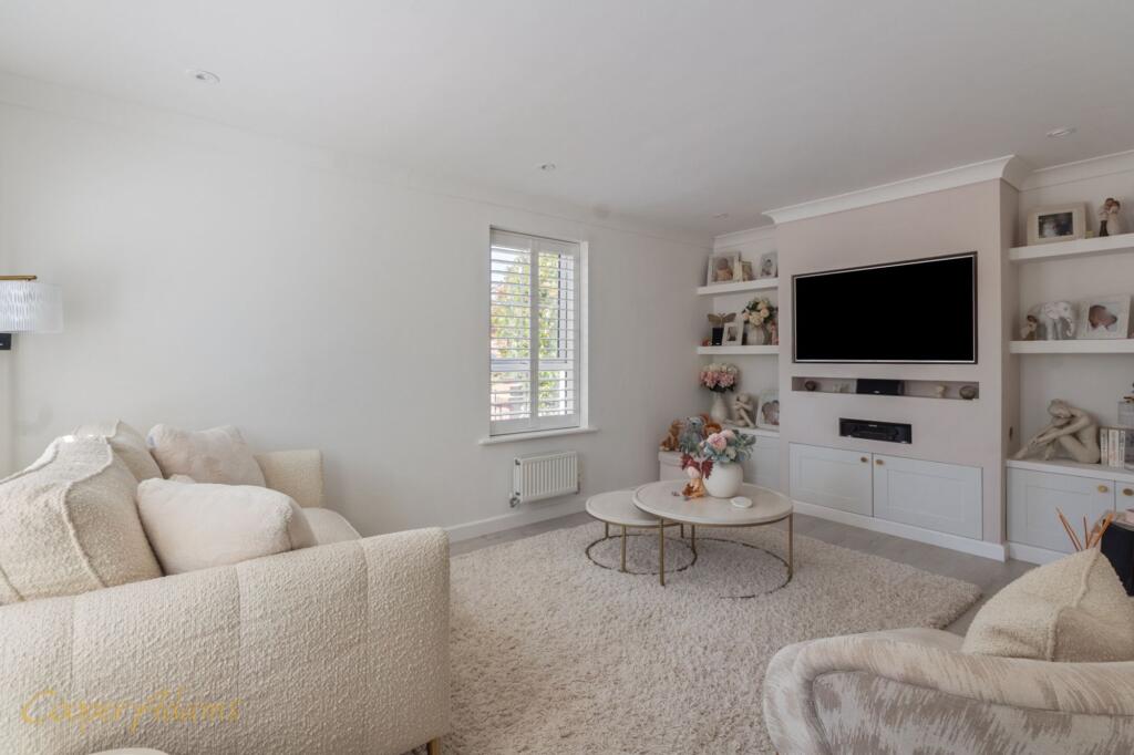 Benjamin Gray Drive, Littlehampton, BN17 photo 5