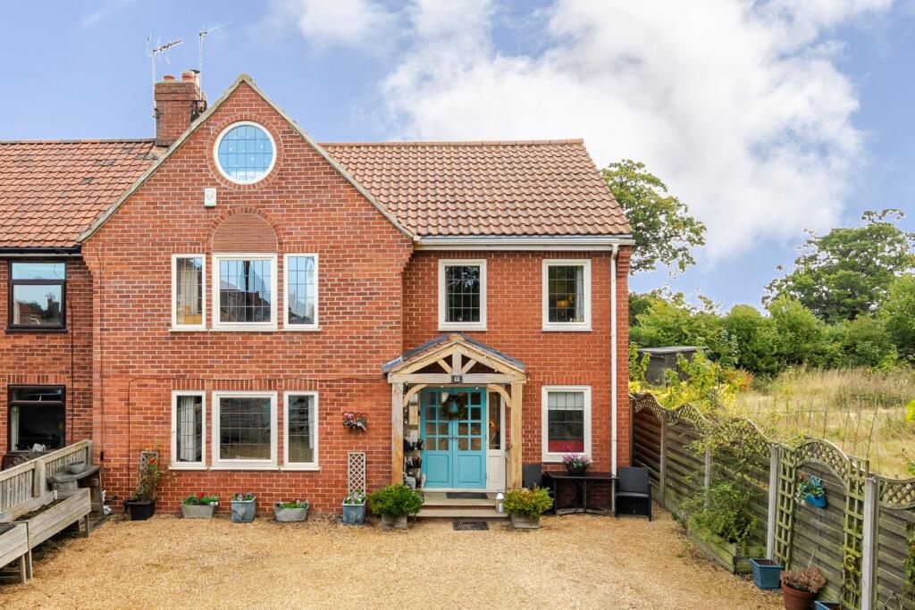 5-bed semi-detached on Harrogate Road, Ferrensby, Knaresborough, North Yorkshire, HG5, £595,000