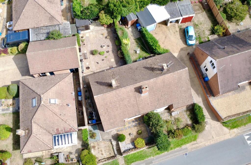 High Hill Avenue, Rothwell, Kettering photo 3