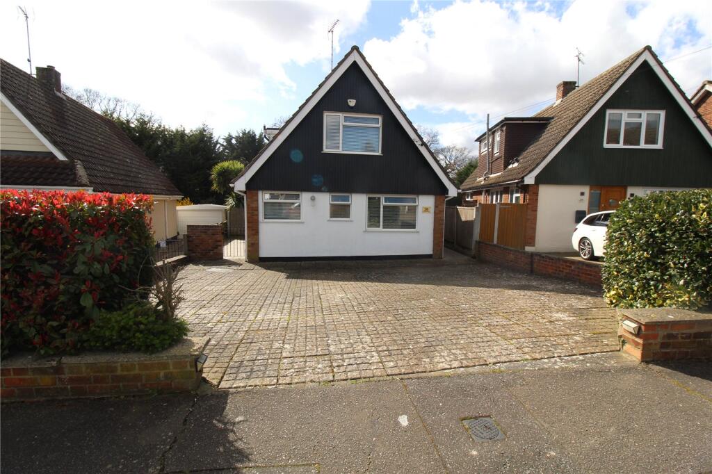 Main image of property: Southernhay, Eastwood, Leigh-On-Sea, Essex, SS9
