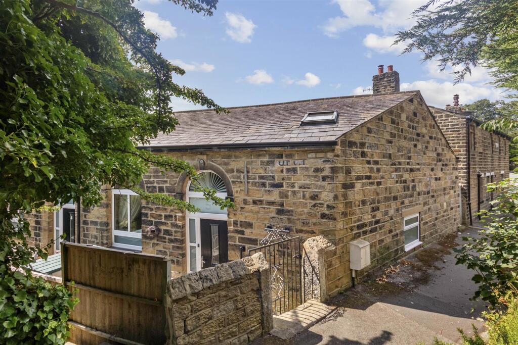 Main image of property: Oxford Place, Baildon, Shipley