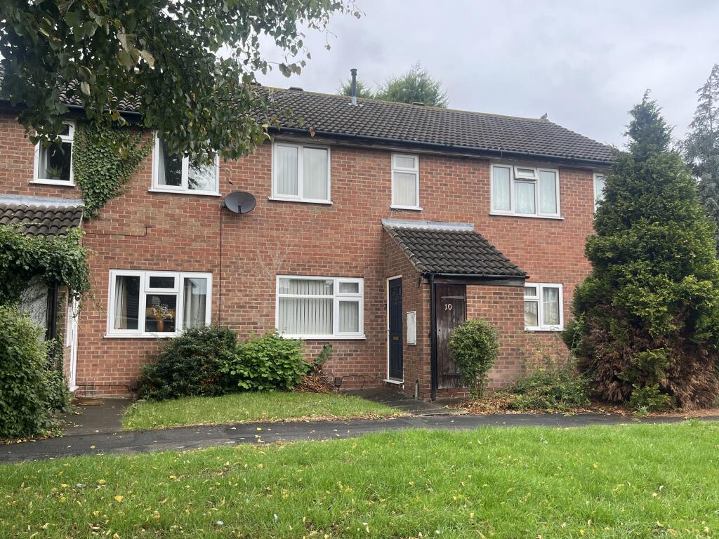 3-bed house on 10 Ladybower Road, Spinney View, Loughborough, Leicestershire LE11 4EL, £135,000