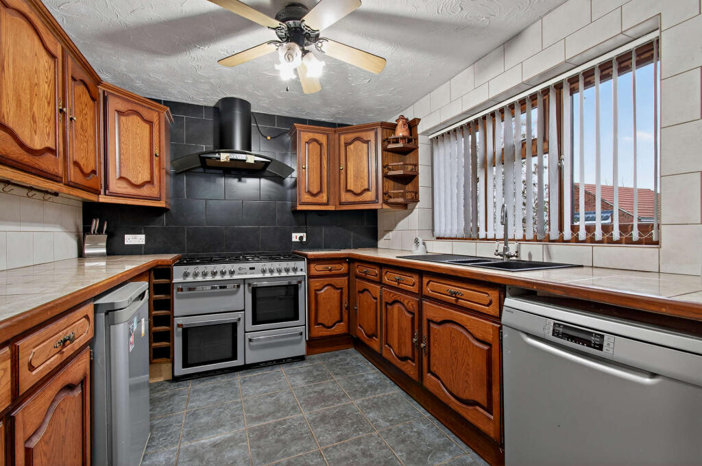 Wesley Drive, Chatteris, PE16 photo 4