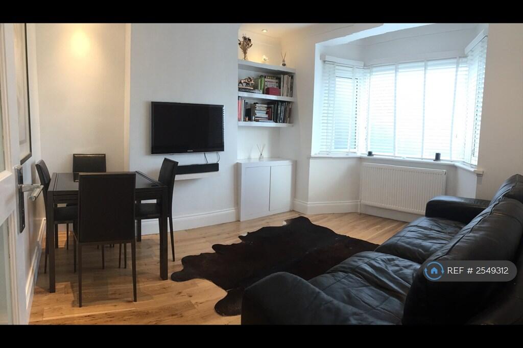 Apartment in London - View 3