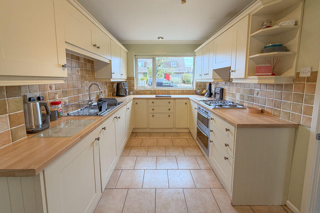 House in Taunton - View 5