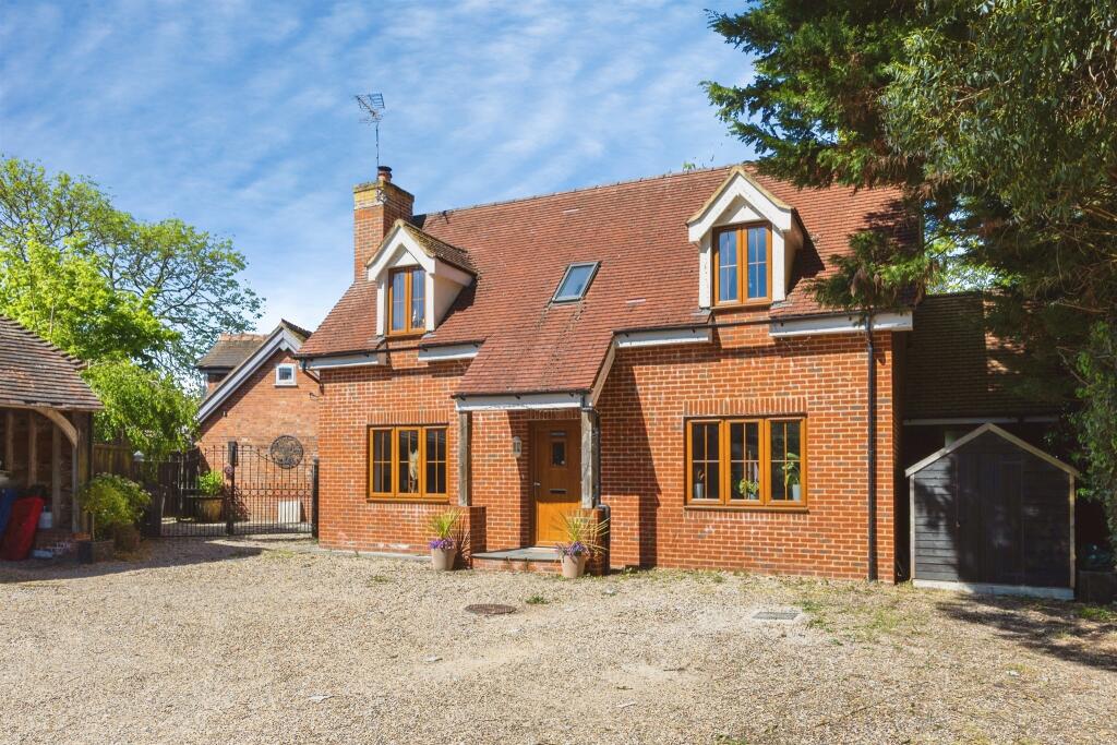 Main image of property: Garden Cottage, Ashford